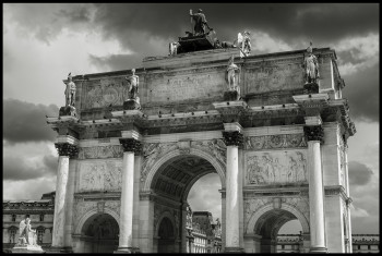 paris bw arch of triumph wolin